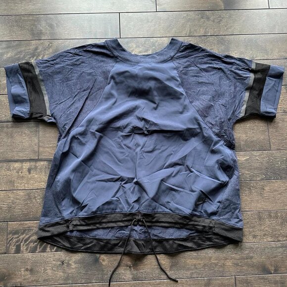 NIKE Mix-media Workout Tee - Picture 1 of 2